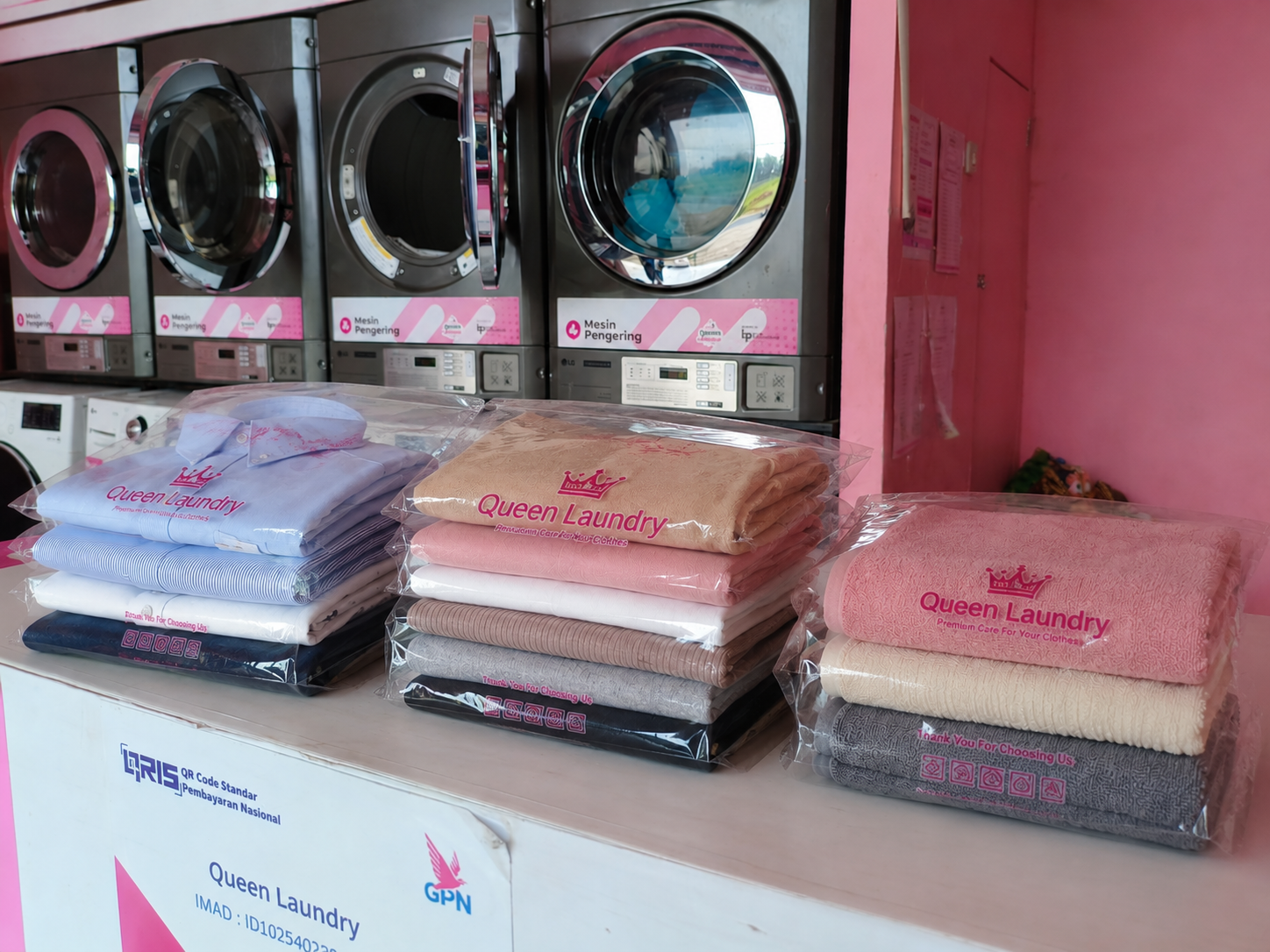 Logo Queen Laundry